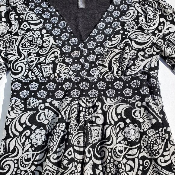 Paisley v-neck mesh layered blouse by Apt.9 / Women's Petite Small PS - Picture 4 of 8